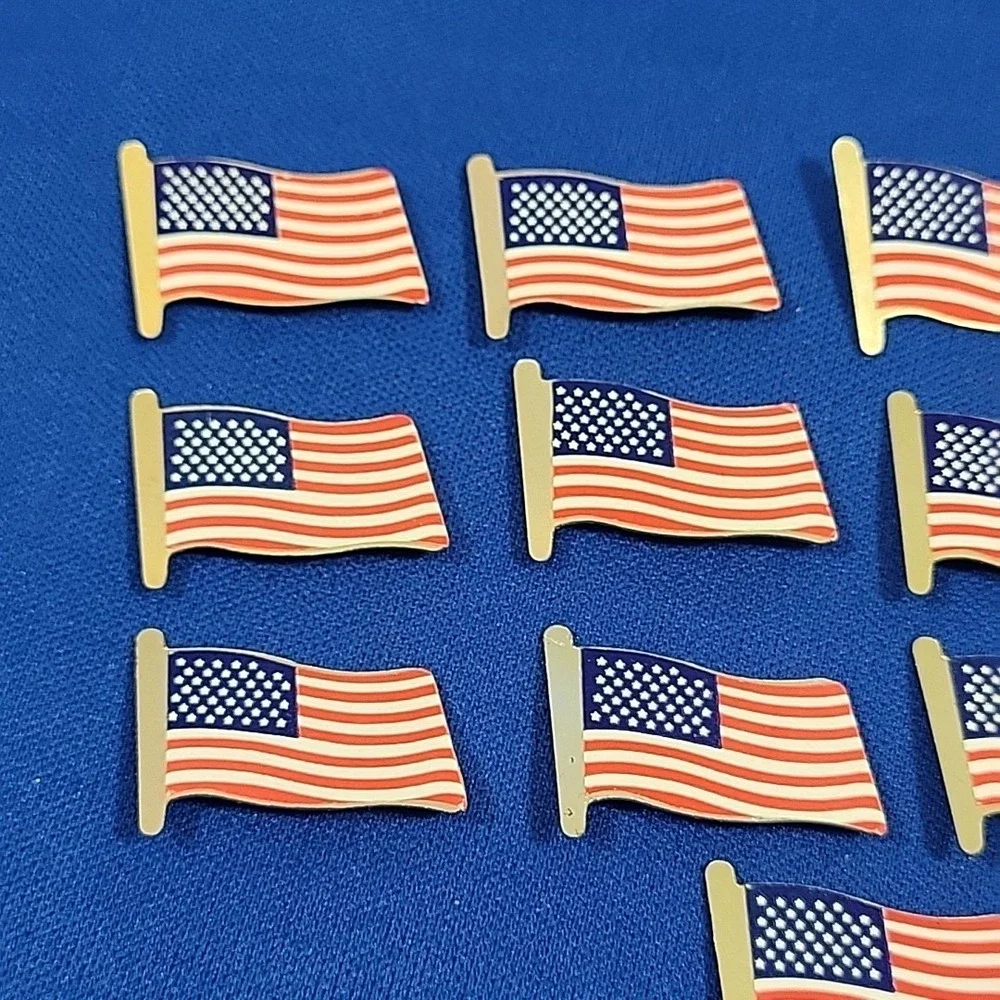 US Flag Pins Lot Of‎ 13 Safety Pinbacks Lapel Emblems Patriotic